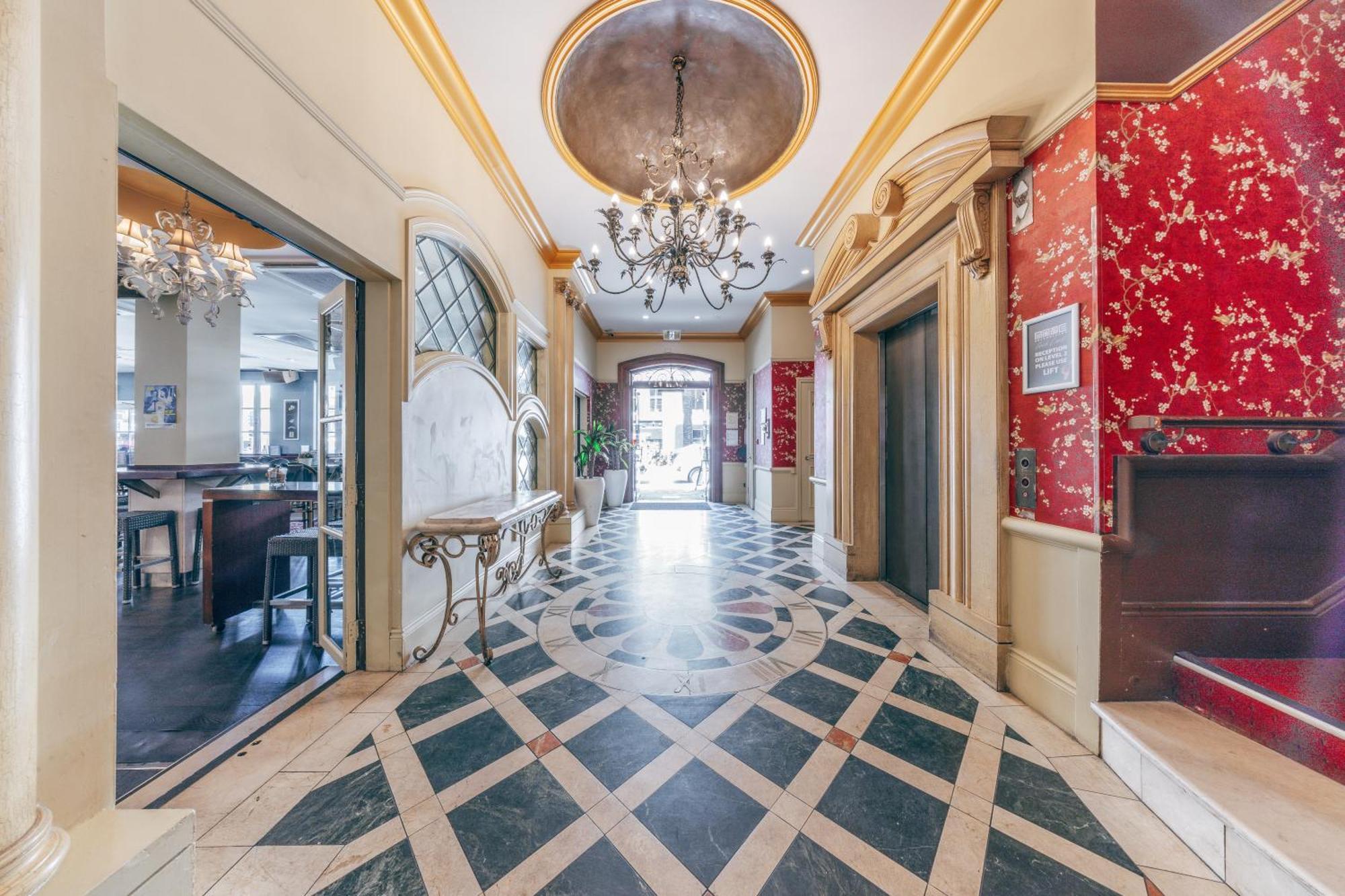 Hostel Maze Backpackers - Gold Coast Zewnętrze zdjęcie