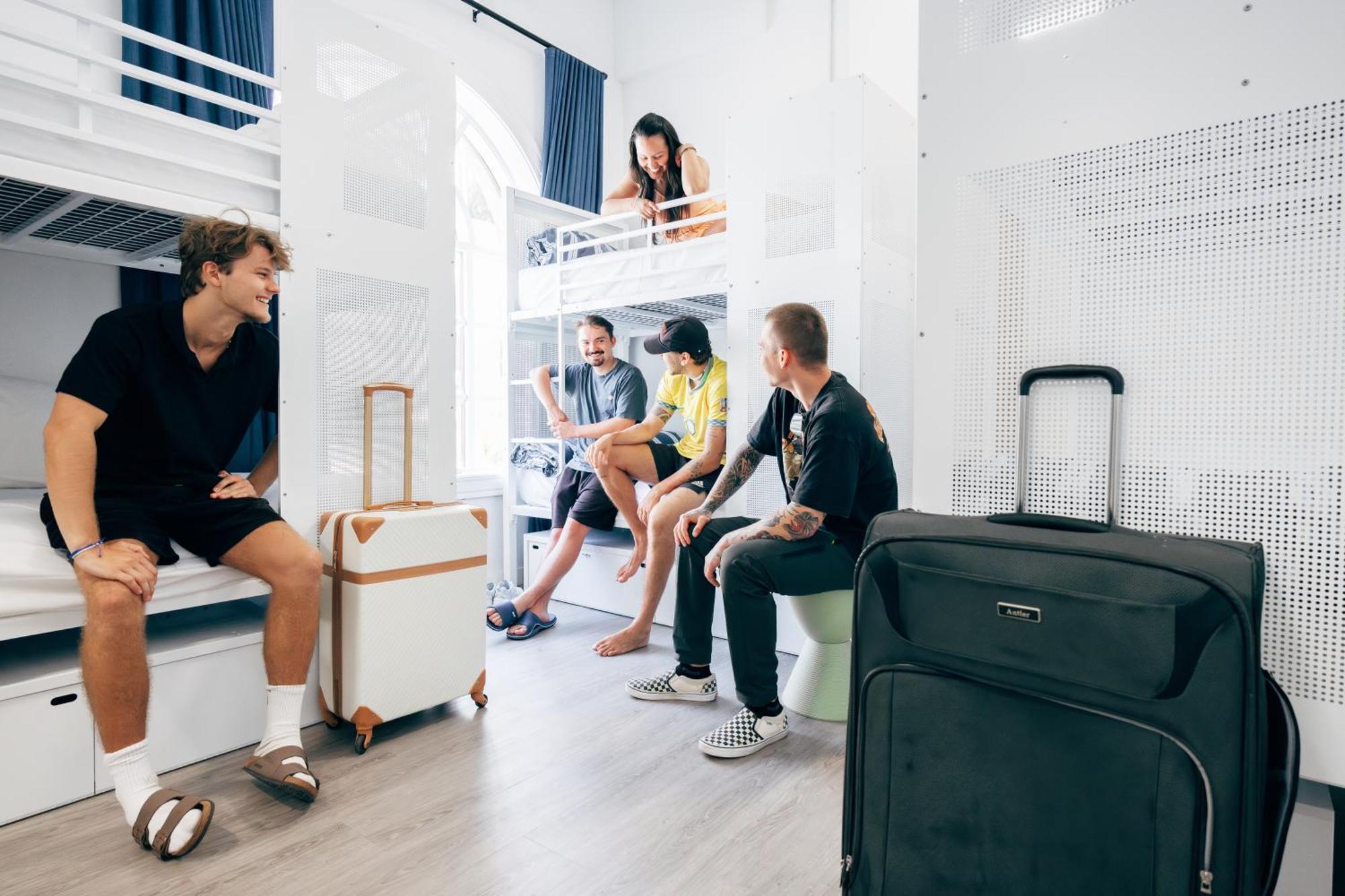 Hostel Maze Backpackers - Gold Coast Zewnętrze zdjęcie